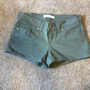Levi Olive Green Shorts